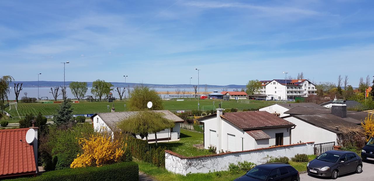 Hotel Gastehaus Lokalaugenschein Podersdorf am See Exterior foto